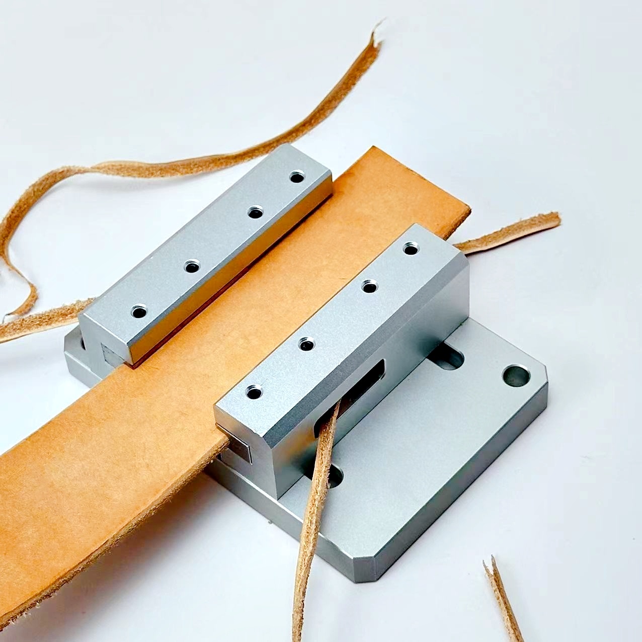 Macchina per rifilare i bordi  - Leatherwork Machine recensione e prezzo